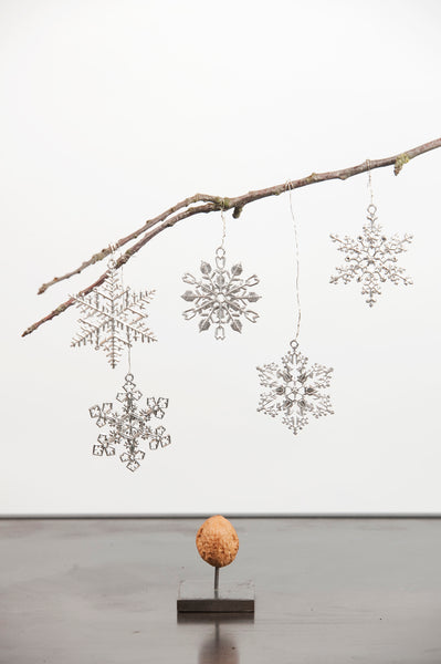 Christmas tin hanging snowflake