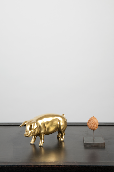 Ceramic pig gold