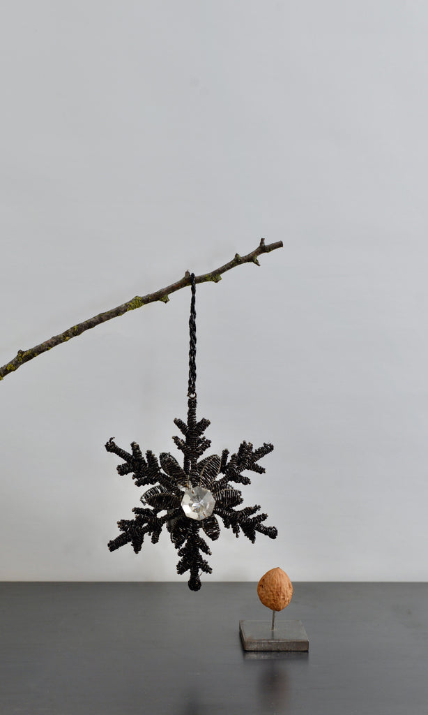 Beaded candle holder floral black