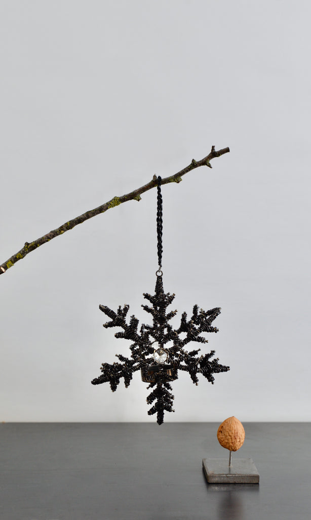 Beaded candle holder star black