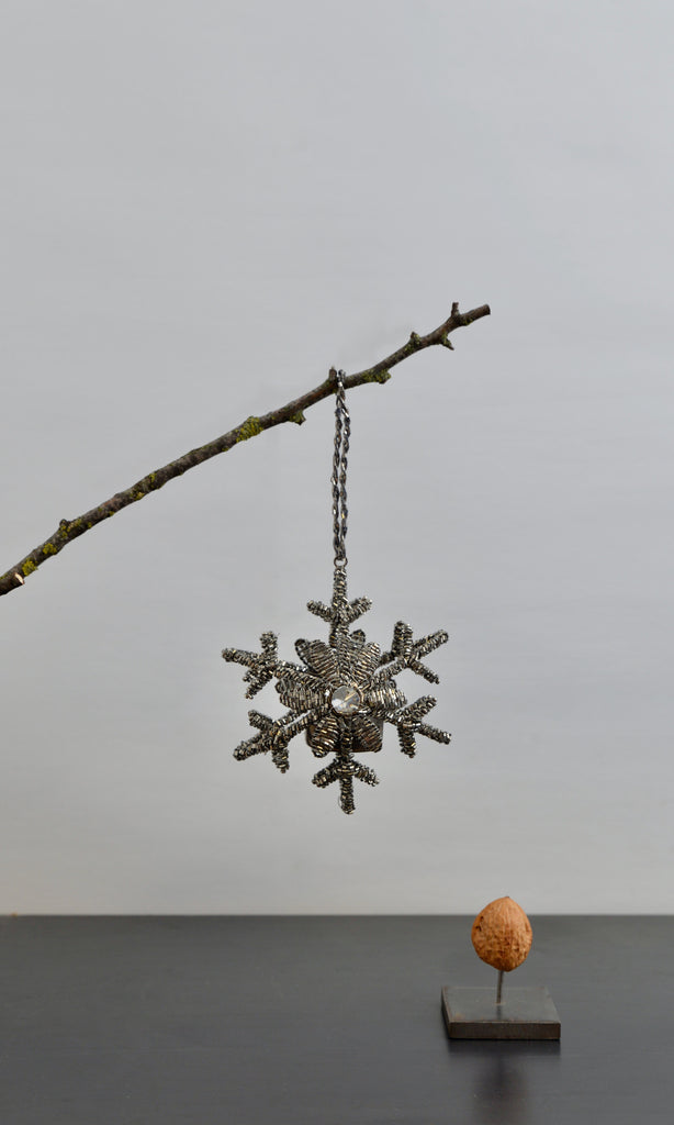 Beaded candle holder silver