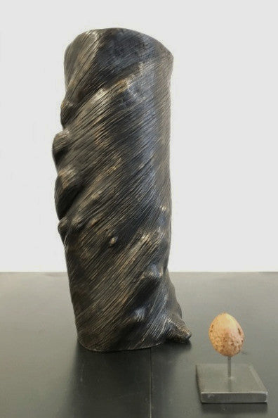 Vase twist antique